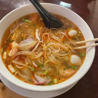 P10. Pho Seafood Combination