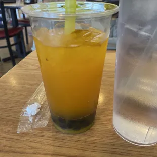 Boba Tea -mango green tea