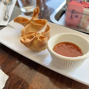 Cream cheese wonton