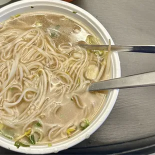 Pho Tai, Chin with rare beef and lean beef.