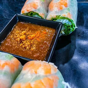 GIÒ Cuôn Thit NƯỚNG (grilled pork spring rolls )
