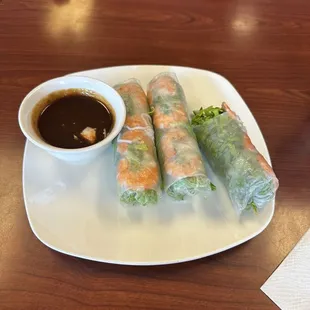 Spring roll, with tasty sauces