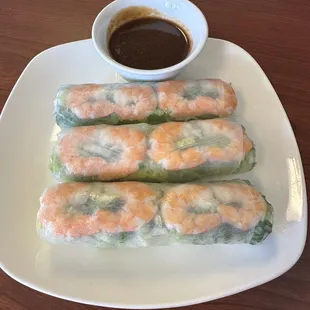 Shrimp spring rolls