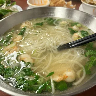 Shrimp pho