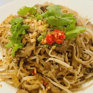 Browned beef noodle