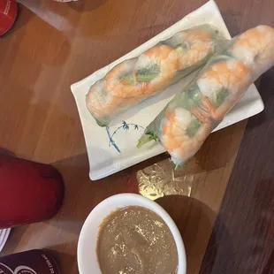 summer rolls shrimp with peanut sauce