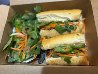 Lela's Bistro