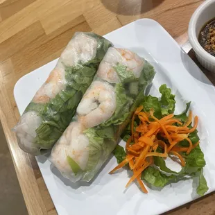 Shrimp spring rolls