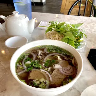 Lunch pho with hot tea