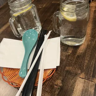 Setting ware