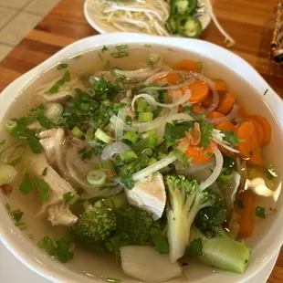 08. Chicken and Vegetables pho
