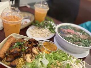Fontana Pho