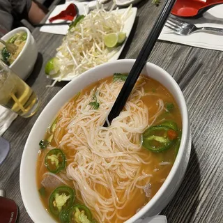 Beef Noodle Soup W/Medium Rare Steak