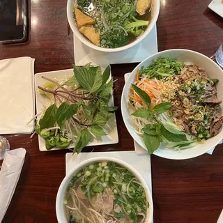 P6. Pho Vegetarian