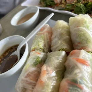 Shrimp spring rolls