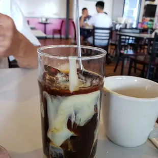 Cafe sua da (vietnamese iced coffee)