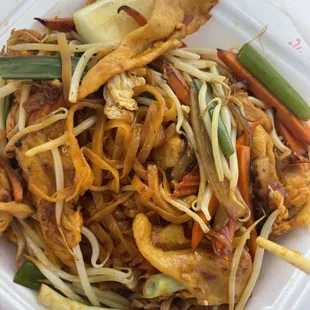 Chicken pad Thai