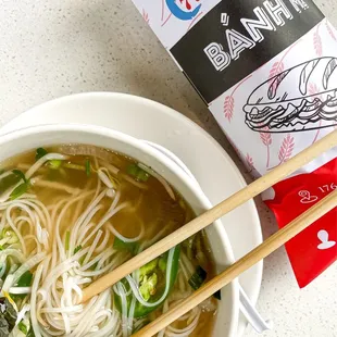 Plain pho and tofu sandwich