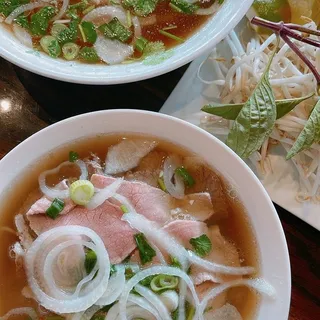 4. Pho Tai, Nam, Gau