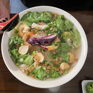 H3. Hu Tieu Do Bien
