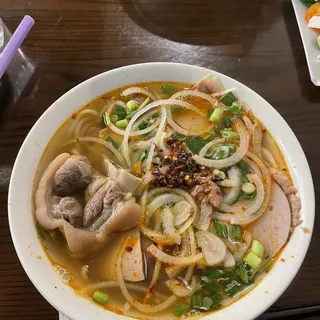 H6. Bun Bo Hue