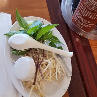 Pho toppings