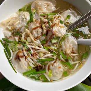 Pho with wontons