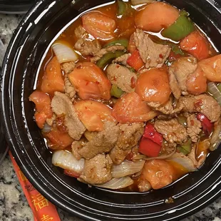 Pepper Steak with Tomato - so so good! IG: @bettyeatsthecity