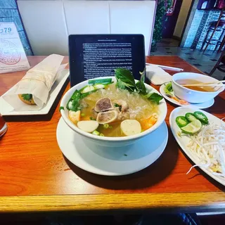 H3. Hu Tieu Do Bien