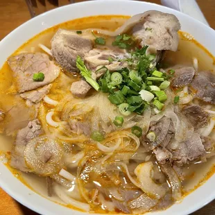 Bún bò Huế