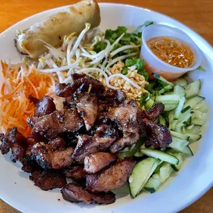 bún thịt nướng