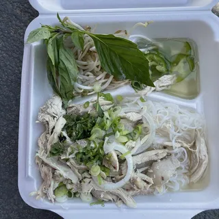 P10. Chicken Pho