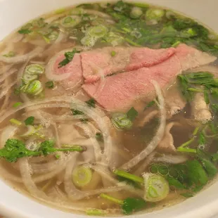 Rare steak, brisket and flank  (Tái chín nạm)