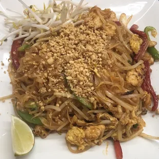 P1. Chicken Pad Thai