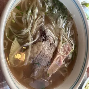 Rare Steak &amp; Tripe (Tai Sach)