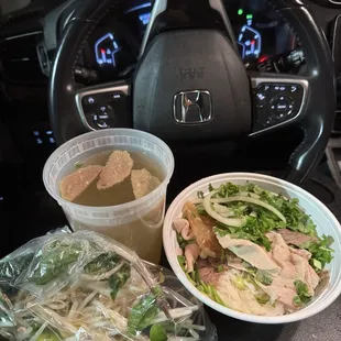 Large house special pho $15 (instagram: @issa.cheatday)