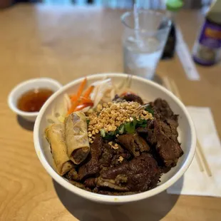 Grilled beef vermicelli bowl