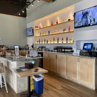 the bar area of a restaurant