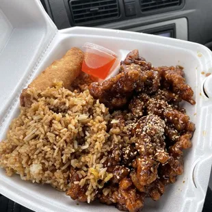 Sesame chicken lunch special