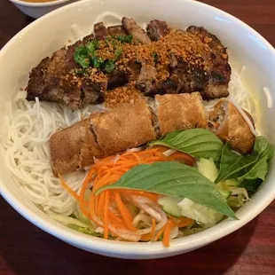 Bun GA Xa Ot (Vermicelli with Pork)