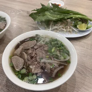 Pho Chin Gau Bo Vien