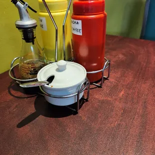  table with condiments and condiments