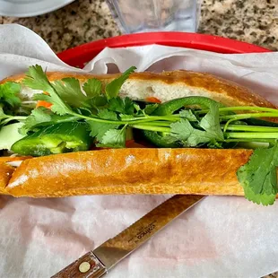 Banh mi with shredded pork skin