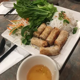 Cha Gio (Vietnamese Egg Rolls)