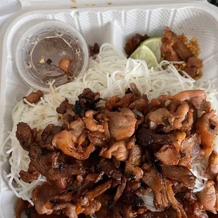 E4. Bun Ga Nuong (Grilled Chicken on Rice Vermicelli)