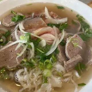 1. Steak Brisket, Flank Tender, Tripe Noodle Soup Combo