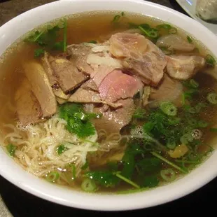P2. Steak, Brisket, Flank, Fat Flank, Tendon, Tripe Noodle Soup / Pho Tai, Chin, Nam, Gau, Gan, Sach
