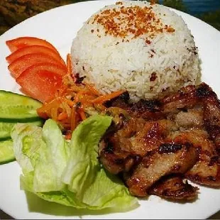 R2. Grilled Pork / Com Thit Heo Nuong