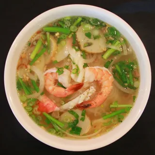 P13. Pho Seafood / Do Bien