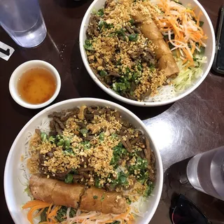 V8. Egg Roll Vermicelli / Bun Ch Gi